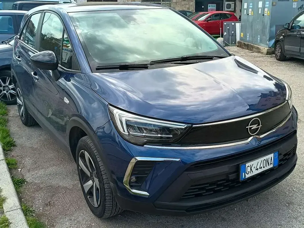 Usata Opel Crossland Edition 110 CV (80 kW) 2022 Blu/azzurro SUV