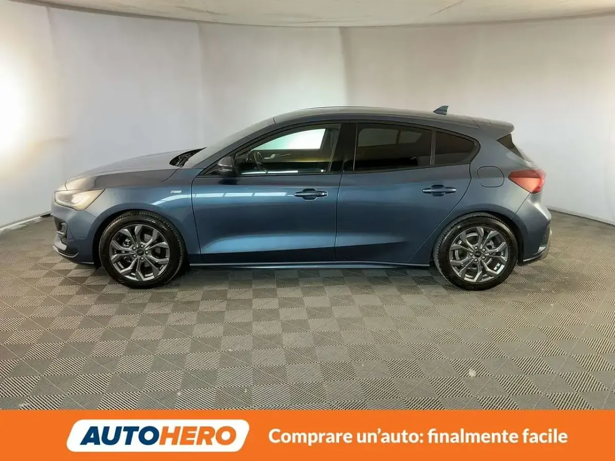 Usata Ford Focus ST-Line 125 CV (91 kW) 2024 Blu/azzurro Berlina