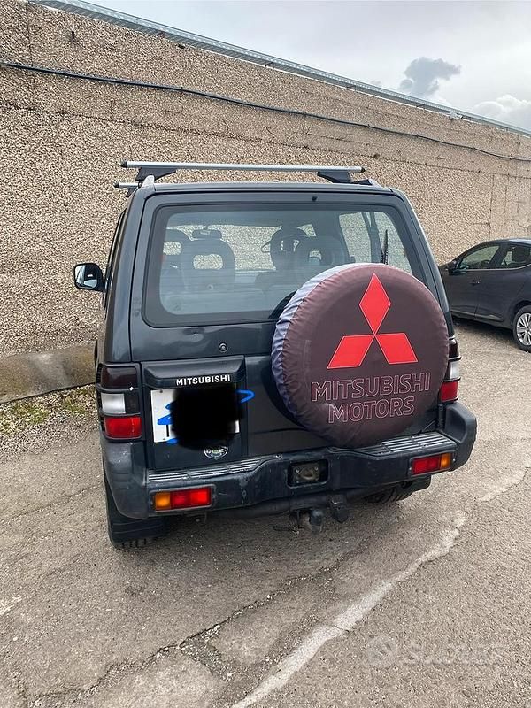 Usata Mitsubishi Pajero 1998 Grigio SUV