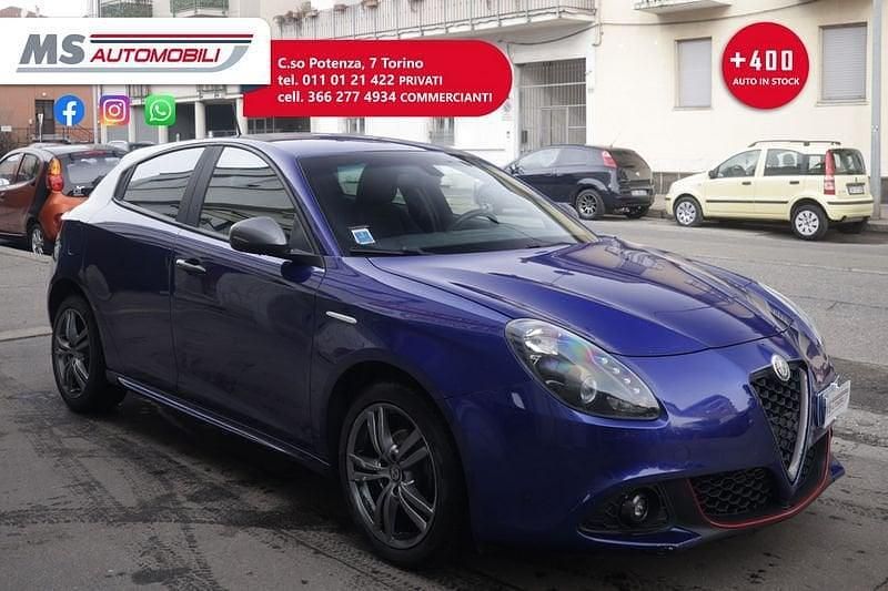 Blu scuro Usata 2018 Alfa Romeo Giulietta Super Utilitaria | 5900 € (Buon prezzo) - Immagine 1/4