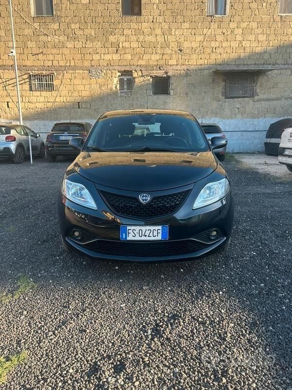 Usata Lancia Ypsilon 60 CV (44 kW) 2018 Utilitaria