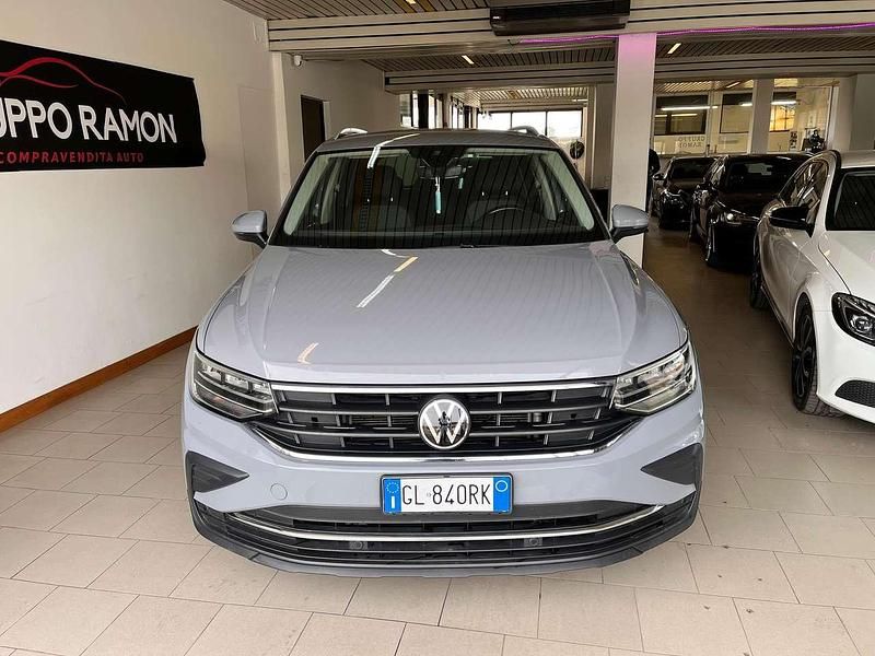 Usata VW Tiguan Life 150 CV (110 kW) 2022 Grigio SUV