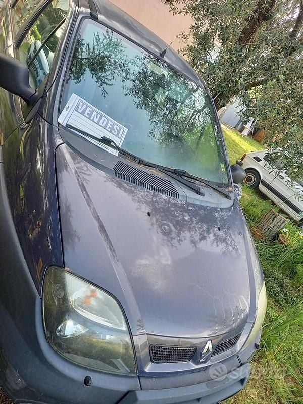 Usata Renault Mégane 2002 Grigio SUV