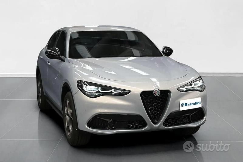 Usata Alfa Romeo Stelvio Sprint 210 CV (154 kW) 2025 Grigio SUV