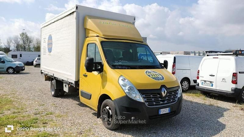 Usata Renault Master SE 165 CV (121 kW) 2017 Giallo Furgone