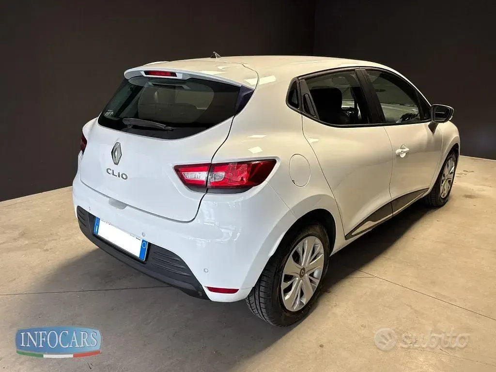 Usata Renault Clio IV Business 75 CV (55 kW) 2019 Bianco Berlina