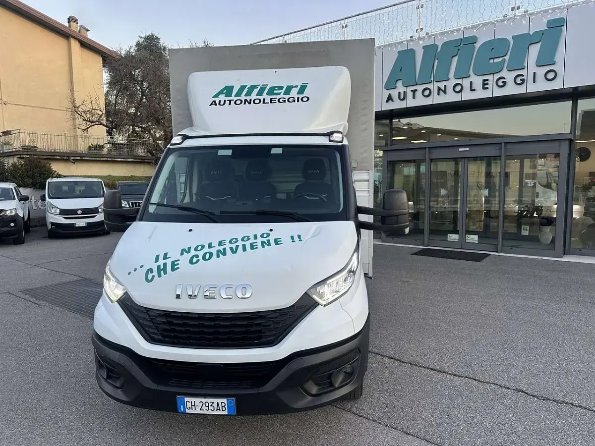 Usata Iveco Daily 160 CV (117 kW) 2021 Bianco Furgone
