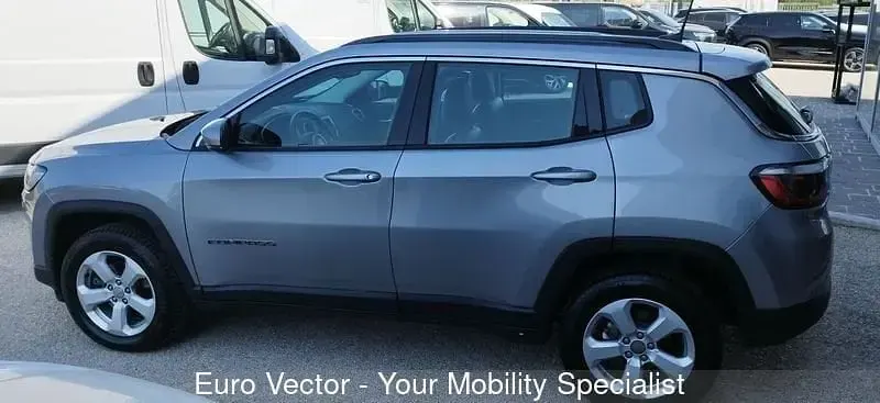 Usata Jeep Compass Longitude 140 CV (102 kW) 2019 Grigio SUV