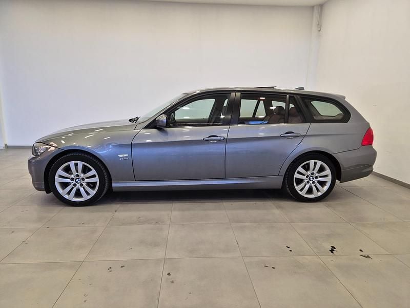 Usata BMW 320 184 CV (135 kW) 2010 Grigio Station wagon