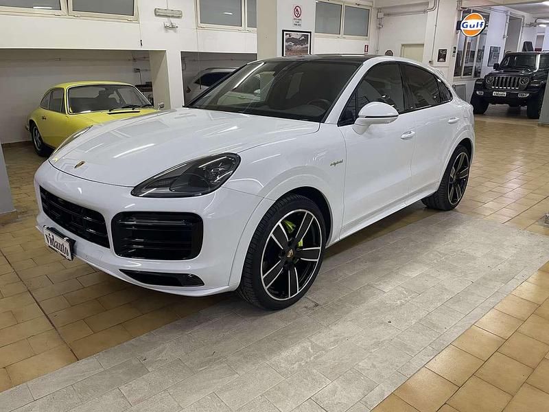 Usata Porsche Cayenne Coupe Platinum Edition 340 CV (250 kW) 2023 Bianco Coupé