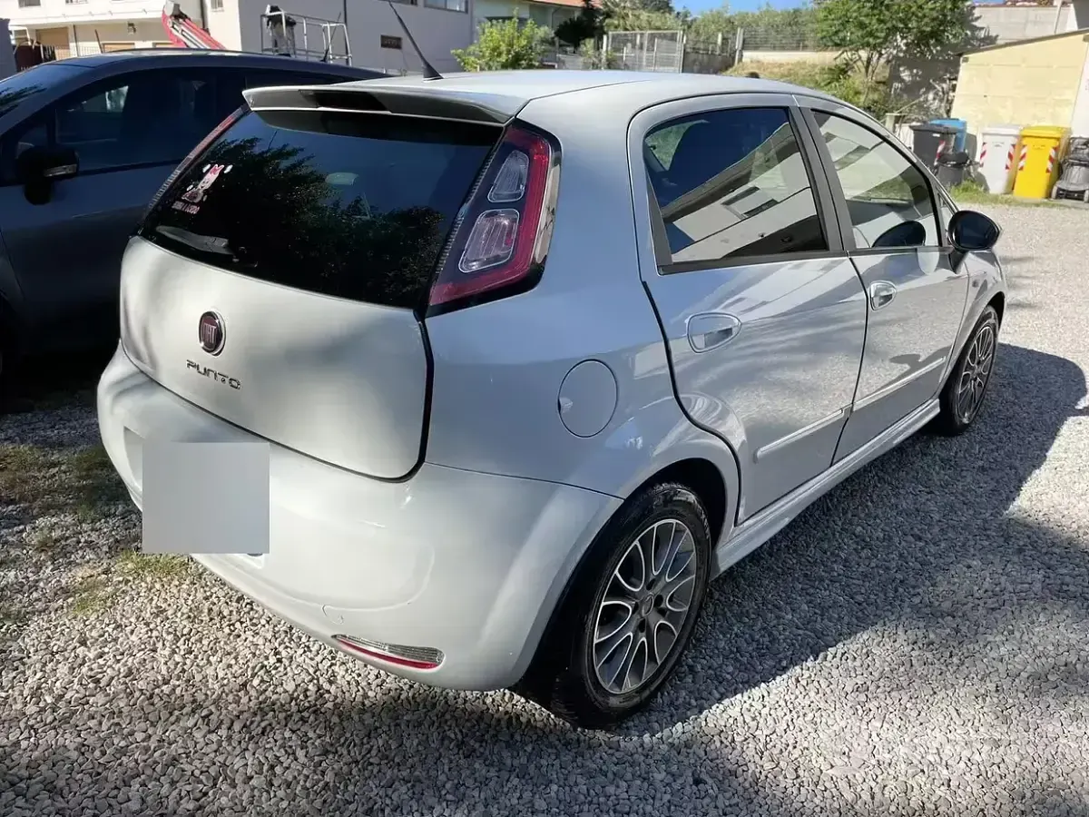 Usata Fiat Punto Evo 75 CV (55 kW) 2012 Bianco Utilitaria