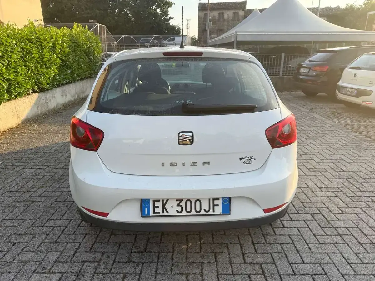 Usata Seat Ibiza 75 CV (55 kW) 2011 Bianco Berlina
