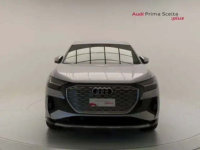 Usado Audi Q4 Sportback e-tron S-Line 210 kW (286 CV) 2024 Plateado SUV