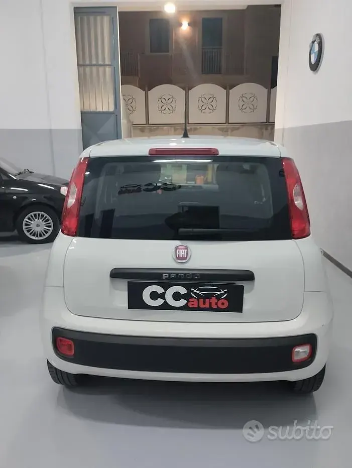 Usata Fiat Panda Lounge 69 CV (50 kW) 2018 Bianco Utilitaria