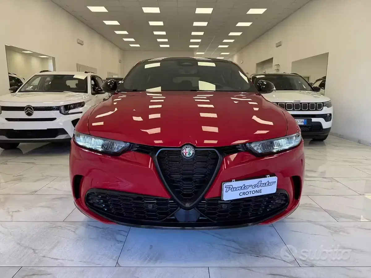 Usata Alfa Romeo Tonale Super 131 CV (96 kW) 2023 Rosso SUV
