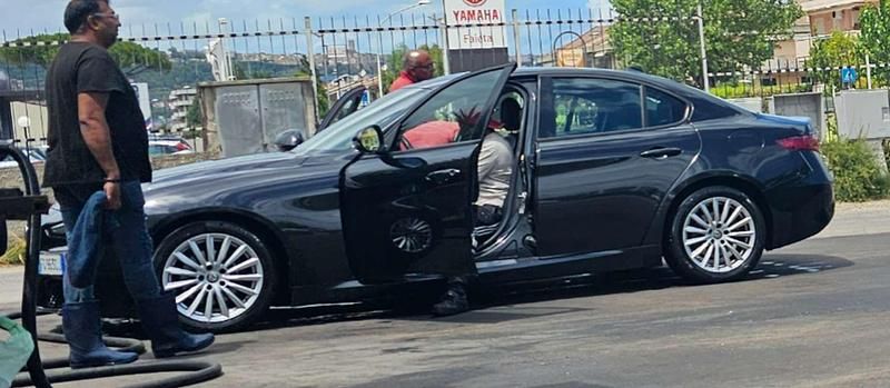 Usata Alfa Romeo Giulia Business 179 CV (131 kW) 2016 Nero Berlina