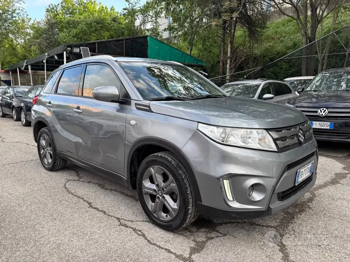 Second-hand Suzuki Vitara Cool 120 CP (88 kW) 2016 Gri SUV