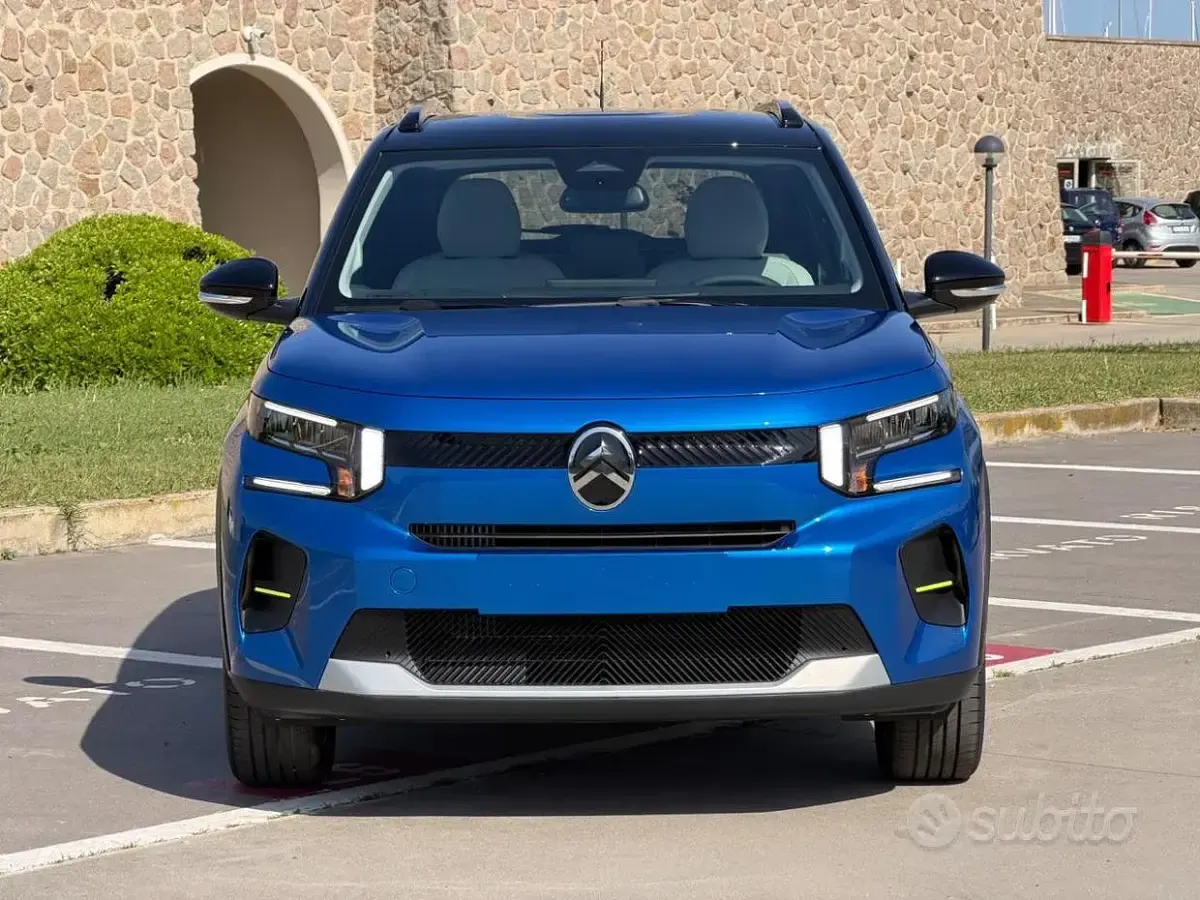Nowe Citroën C3 101 KM (74 kW) 2026 Niebieski SUV