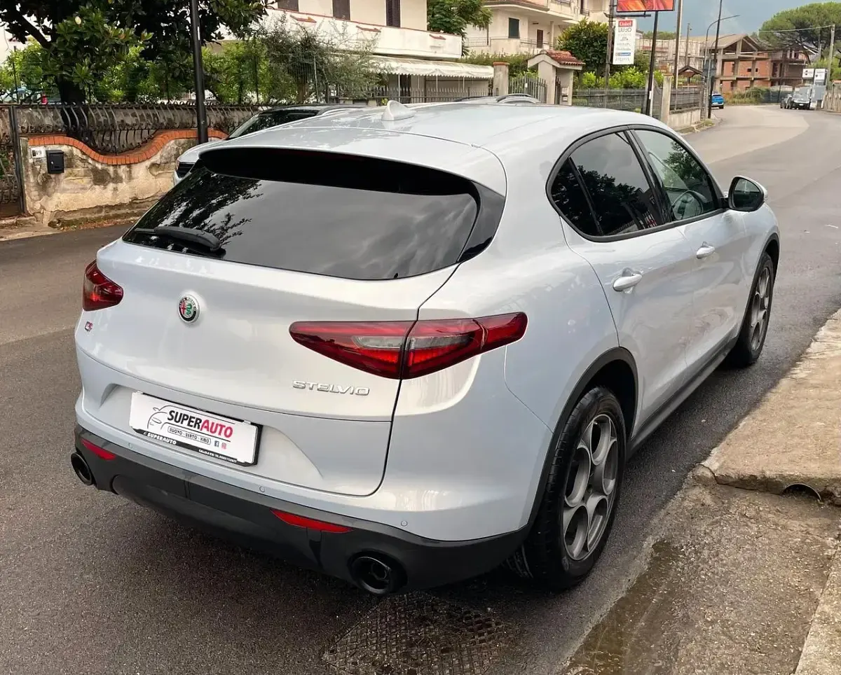 Usata Alfa Romeo Stelvio Sprint 190 CV (139 kW) 2023 Grigio SUV