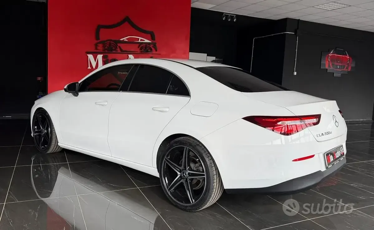 Usata Mercedes CLA200 150 CV (110 kW) 2021 Bianco Coupé