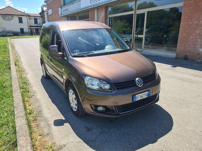 Usata VW Caddy Comfortline 75 CV (55 kW) 2011 Marrone Monovolume