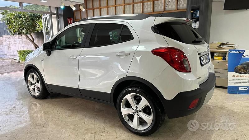 Usata Opel Mokka 140 CV (102 kW) 2014 Bianco SUV