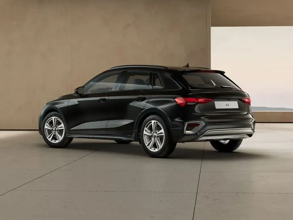 Nuova Audi A3 Business 150 CV (110 kW) 2026 Nero mito metallizzato Berlina