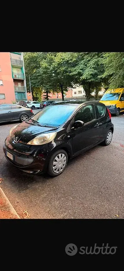 Usata Peugeot 107 68 CV (50 kW) 2005 Nero Utilitaria