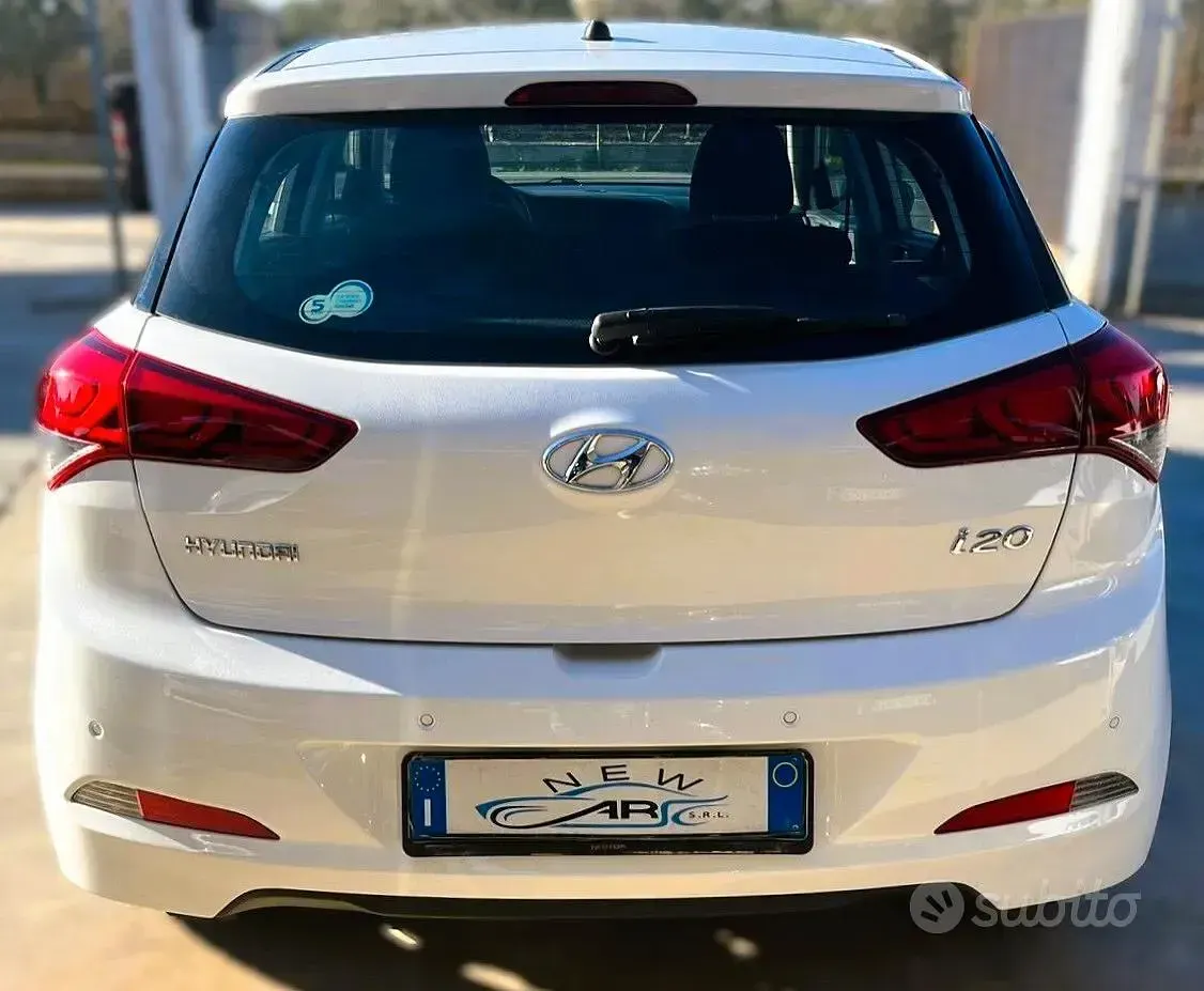 Occasion Hyundai i20 Style 75 ch (55 kW) 2015 Blanc Berline