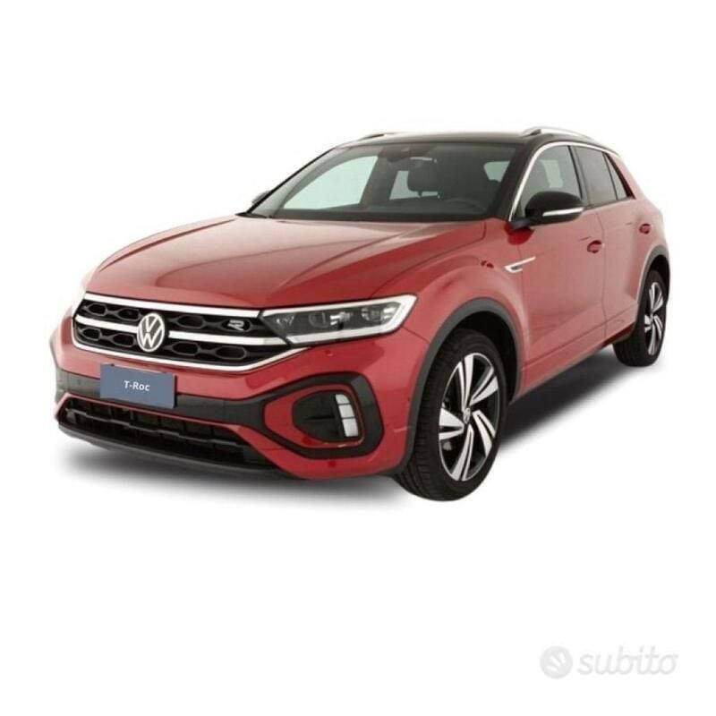 Rosso(met.) Nuova 2025 VW T-Roc R-line SUV | 33.252 € (Buon prezzo) - Immagine 1/1