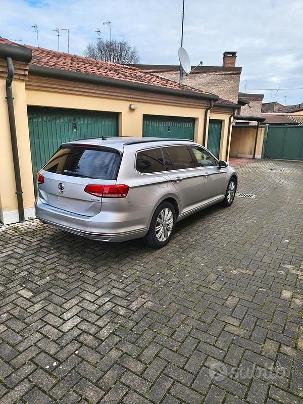 Usata VW Passat 150 CV (110 kW) 2017 Grigio Station wagon