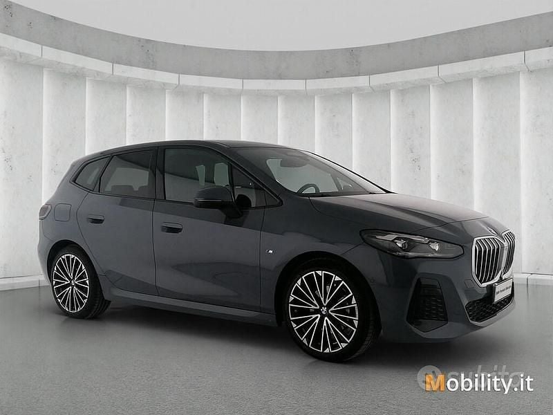 Usata BMW 218 Active Tourer M Sport 2025 Grigio Monovolume