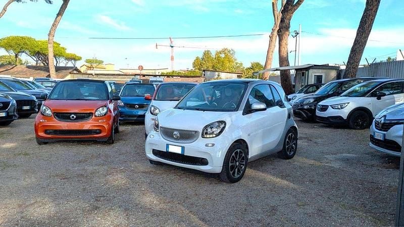 Bianco Usata 2015 Smart ForTwo Coupé Passion Utilitaria | 8000 € (Ottimo prezzo) - Immagine 1/4