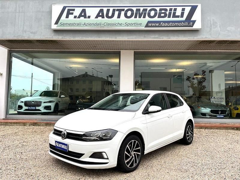 Bianco Usata 2019 VW Polo Trendline Tre volumi | 13.900 € (Buon prezzo) - Immagine 1/4