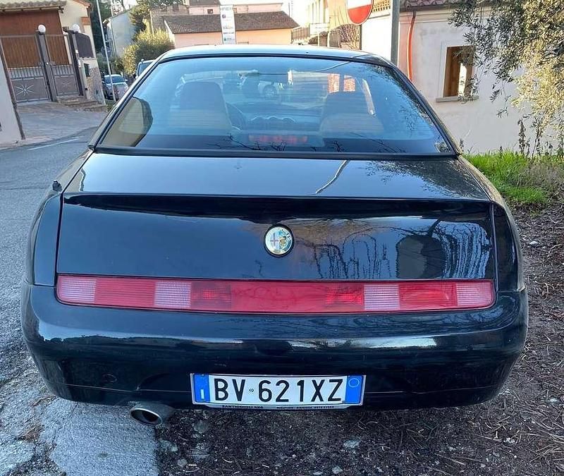Usata Alfa Romeo GTV 155 CV (114 kW) 1999 Coupé