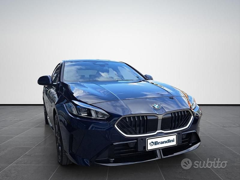 Usata BMW 220 Performance 156 CV (114 kW) 2025 Tanzanite blue metallizzato Coupé