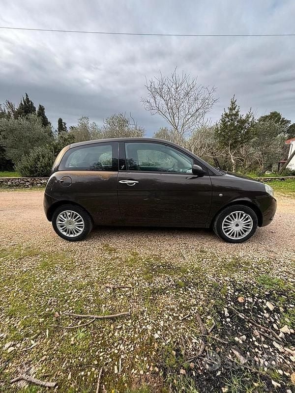 Usata Lancia Ypsilon 2007 Utilitaria