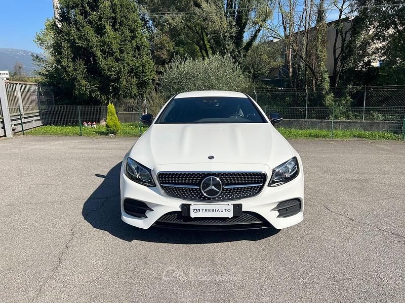 Usata Mercedes E220 Premium 194 CV (142 kW) 2018 Bianco Coupé