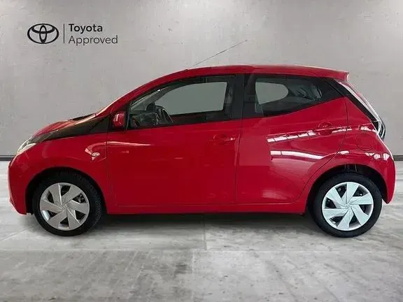 Usata Toyota Aygo X-play 69 CV (50 kW) 2016 Altro Utilitaria