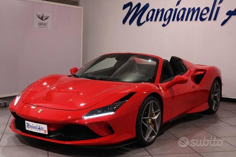 Usata Ferrari F8 721 CV (530 kW) 2021 Rosso Cabrio