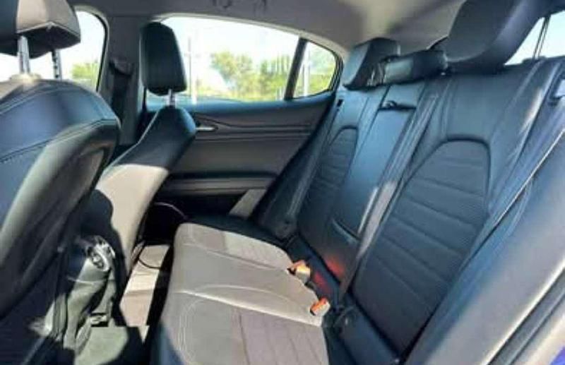 Usata Alfa Romeo Stelvio Tech Edition 160 CV (117 kW) 2019 SUV