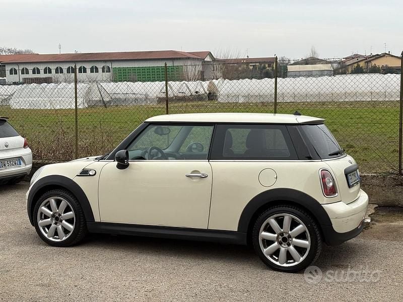 Usata Mini ONE 75 CV (55 kW) 2010 Bianco Utilitaria