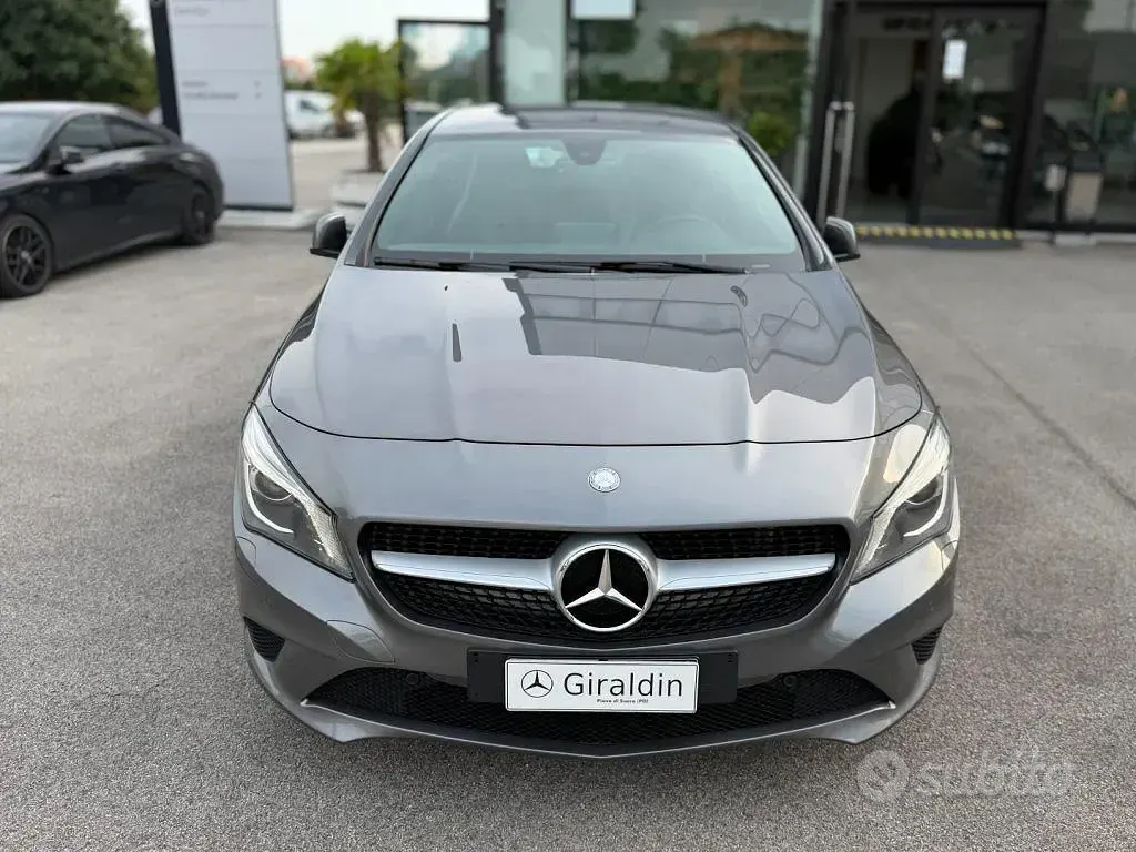 Usata Mercedes CLA200 156 CV (114 kW) 2016 Grigio Station wagon