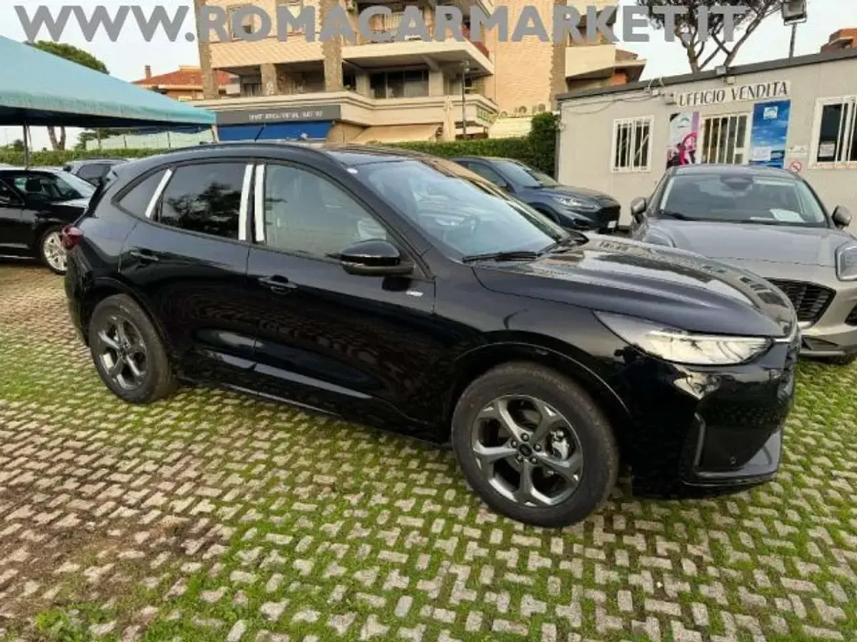 Nuova Ford Kuga ST-Line 179 CV (131 kW) 2025 Nero SUV