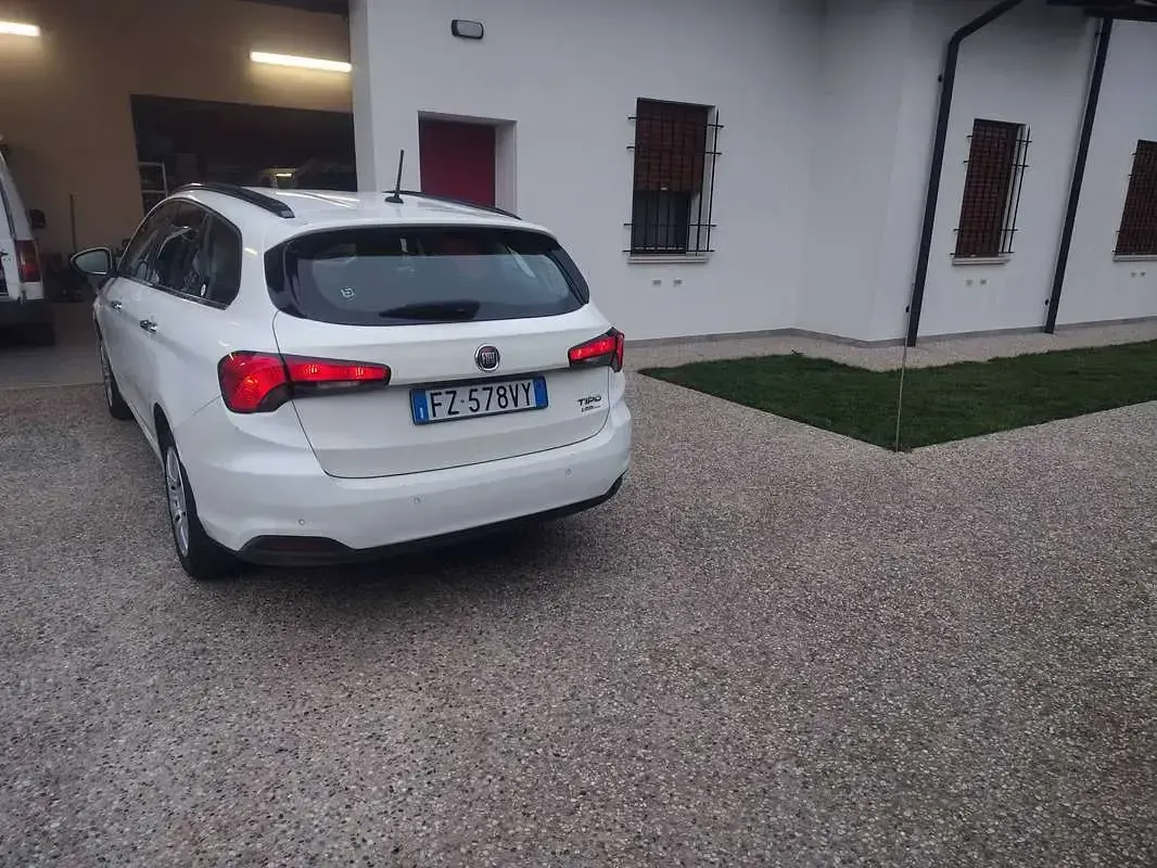 Usata Fiat Tipo Lounge 120 CV (88 kW) 2018 Bianco Station wagon
