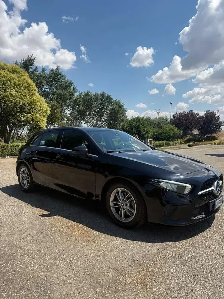 Usata Mercedes A180 Executive 116 CV (85 kW) 2020 Nero Berlina