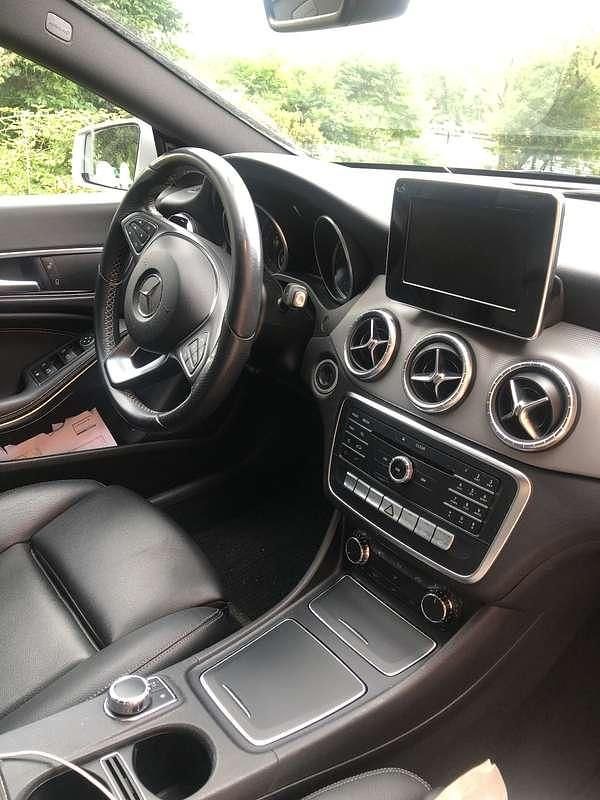 Usata Mercedes CLA180 Business 125 CV (91 kW) 2017 Berlina