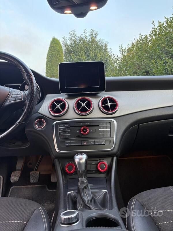 Usata Mercedes CLA200 Premium 2015 Nero Coupé