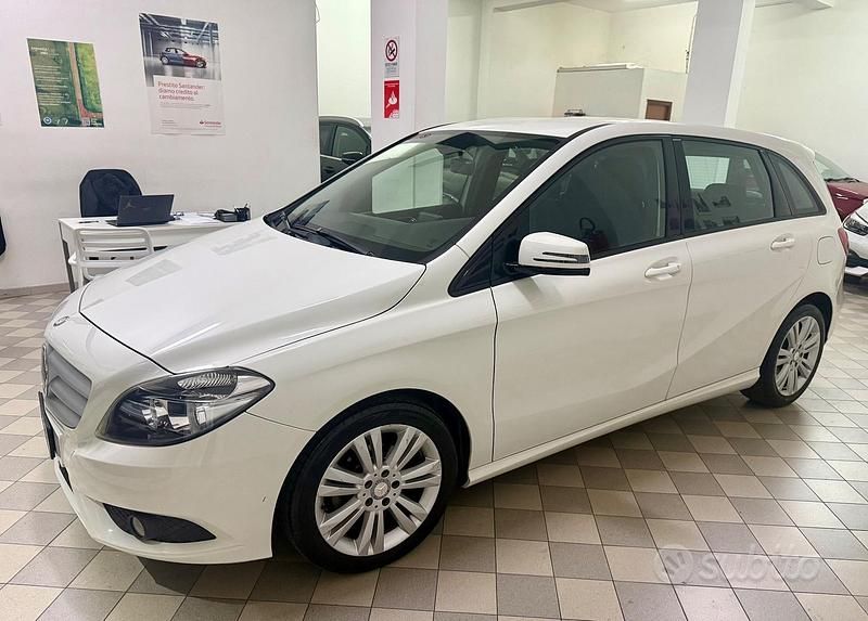 Usata Mercedes A160 Executive 90 CV (66 kW) 2014 Bianco Berlina