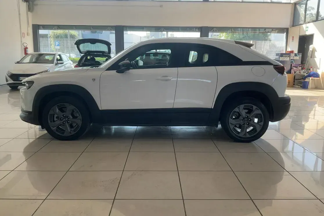 Usata Mazda MX30 Prime-Line 170 CV (125 kW) 2024 Bianco SUV